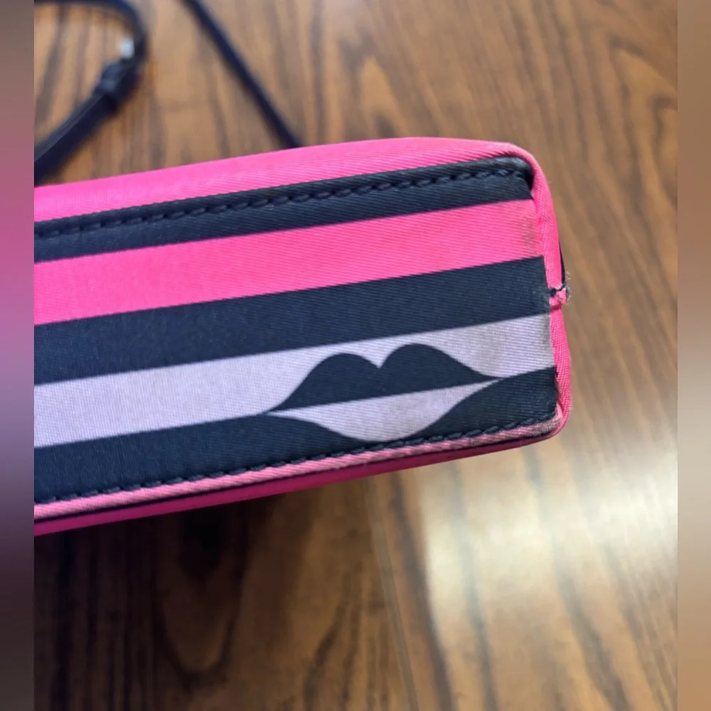 Kate Spade Jae Nylon Crossbody Handbag lips design - Picture 6 of 15